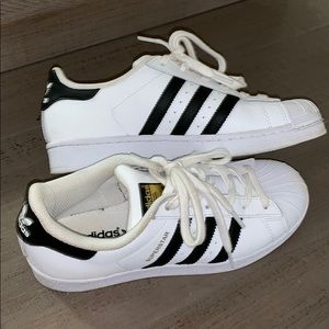 Adidas superstars like brand new